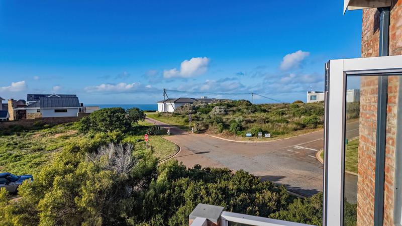 4 Bedroom Property for Sale in Jongensfontein Western Cape